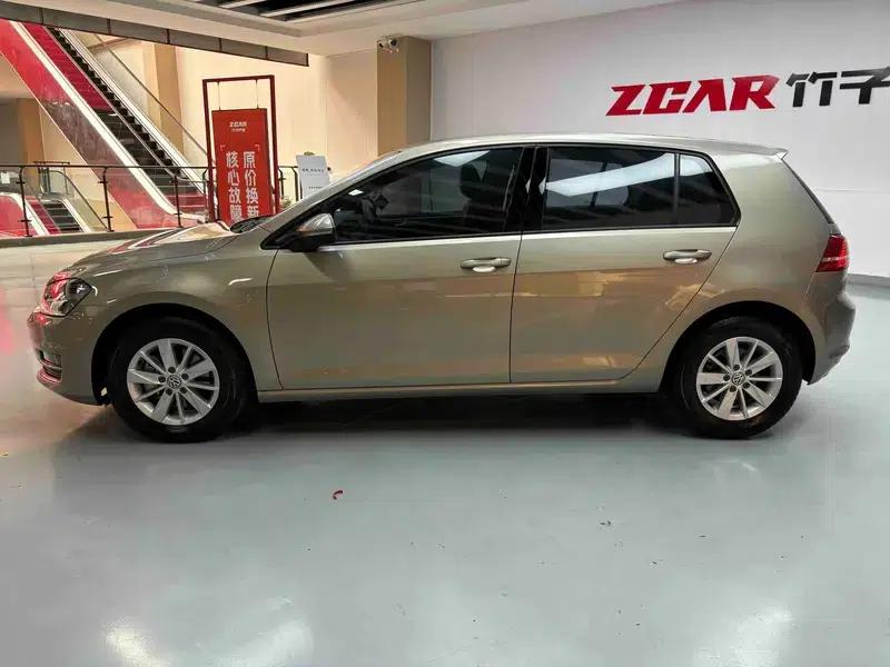 2014 Golf 1.6L Automatic Fashion Edition — миниатюра 4