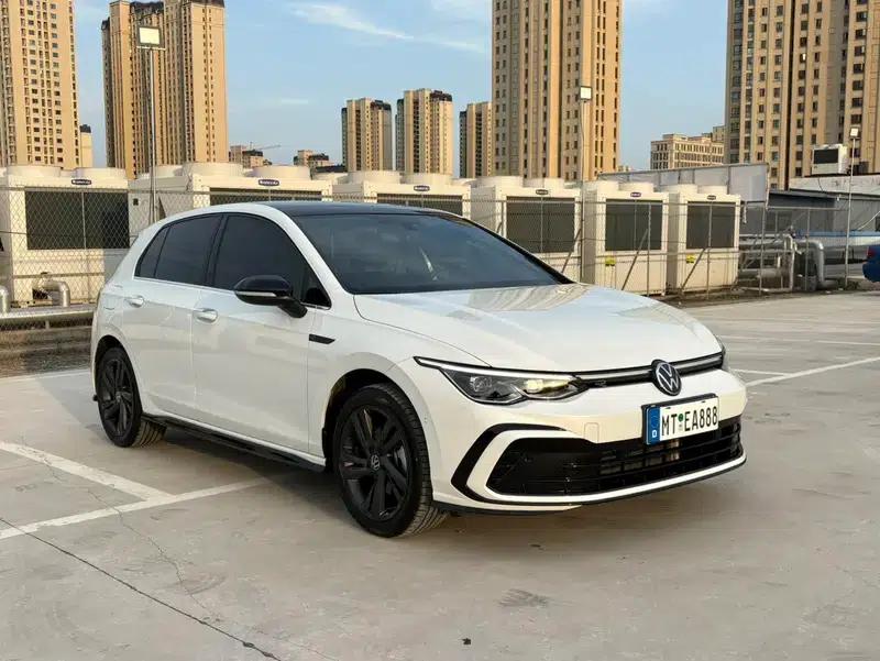 2023 Golf 280TSI DSG R-Line Lite — миниатюра 3