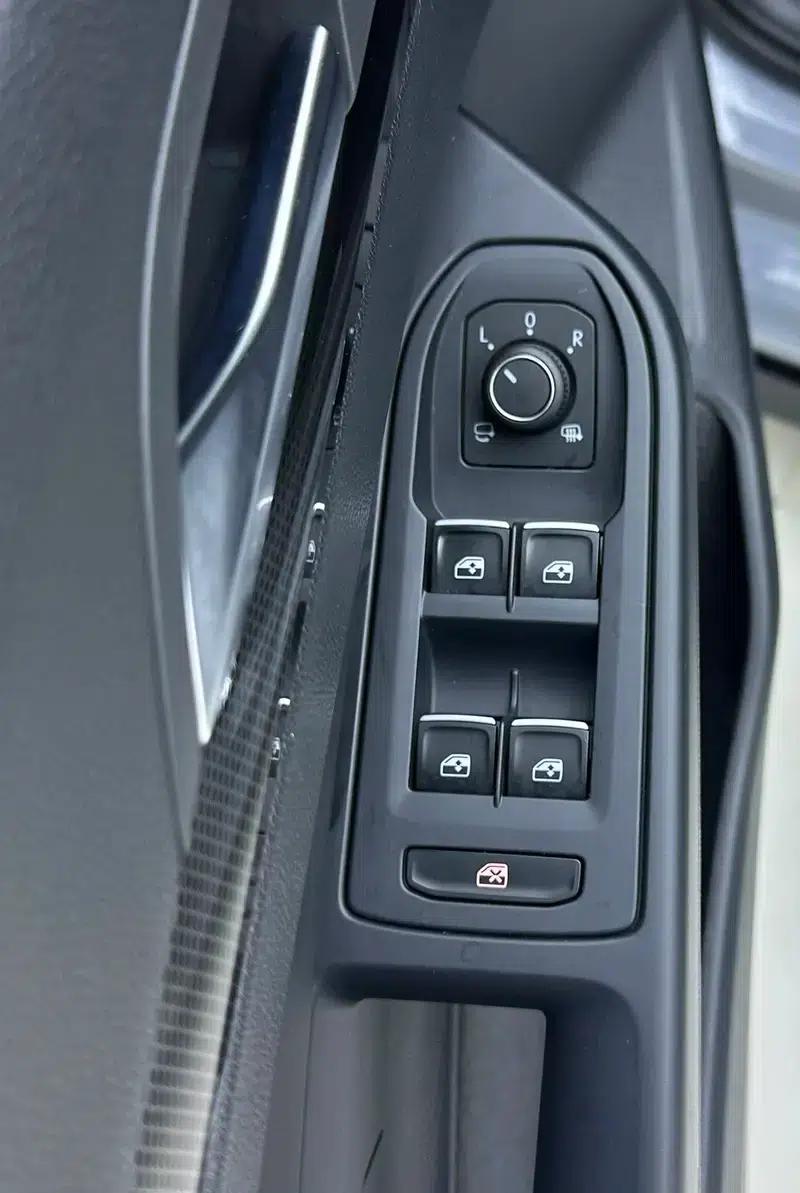 2022 Golf 280TSI DSG R-Line — миниатюра 14