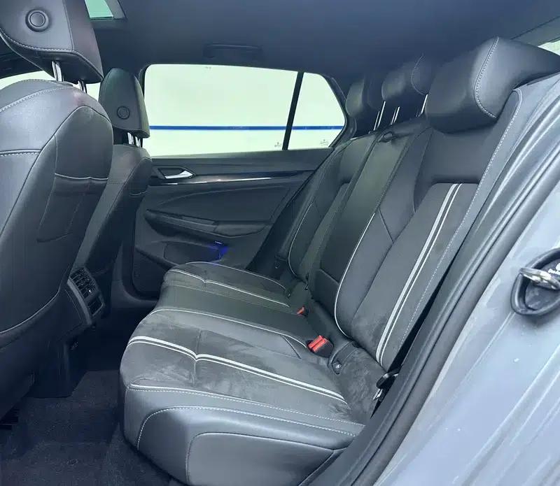 2022 Golf 280TSI DSG R-Line — миниатюра 21