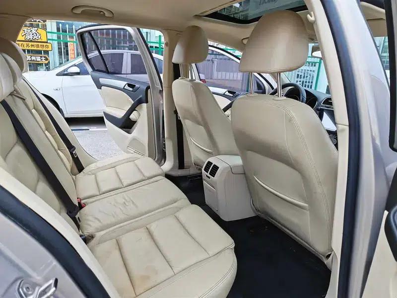 2012 Golf 1.4TSI Automatic Luxury — миниатюра 8