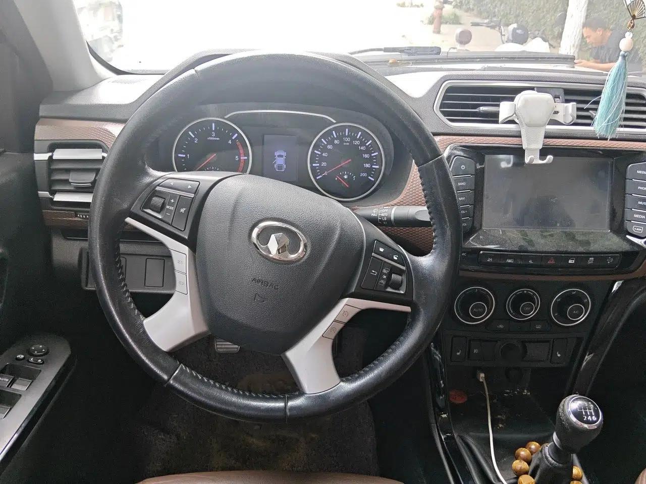 Great Wall Wingle 6 2017 2.0T Diesel 4x4 Navigation Version 4D20D — миниатюра 10