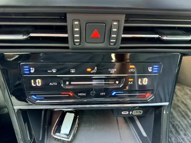 2022 Passat 330TSI Luxury Edition — миниатюра 11