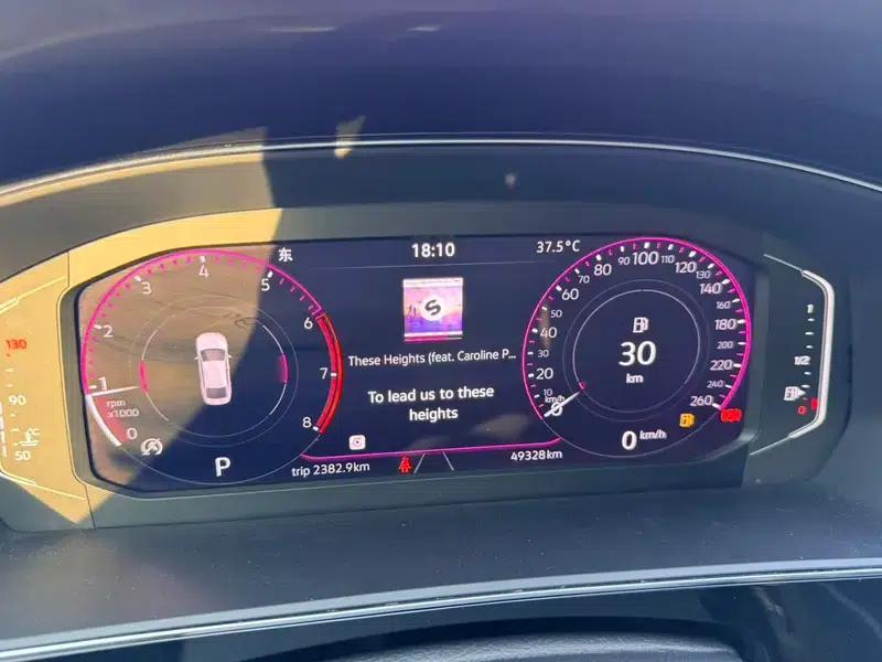 2022 Passat 330TSI Luxury Edition — миниатюра 22