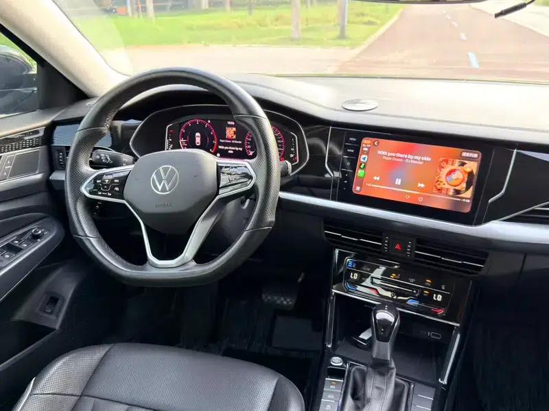 2022 Passat 330TSI Luxury Edition — миниатюра 24
