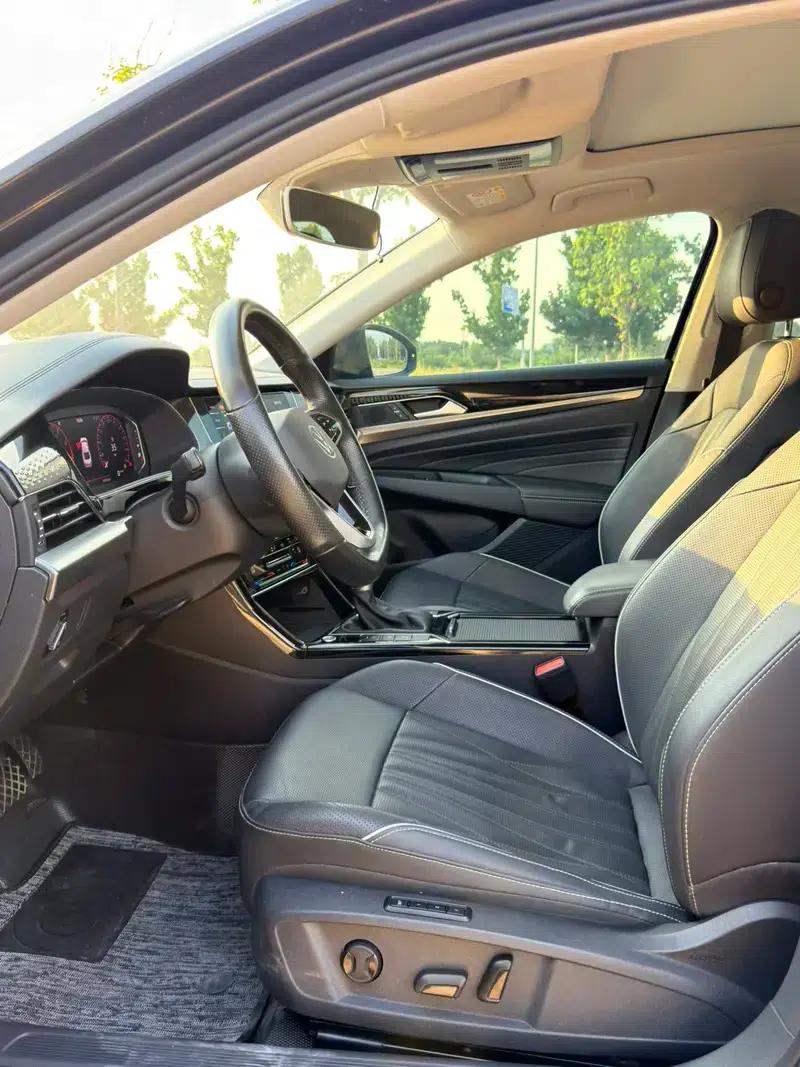 2022 Passat 330TSI Luxury Edition — миниатюра 27