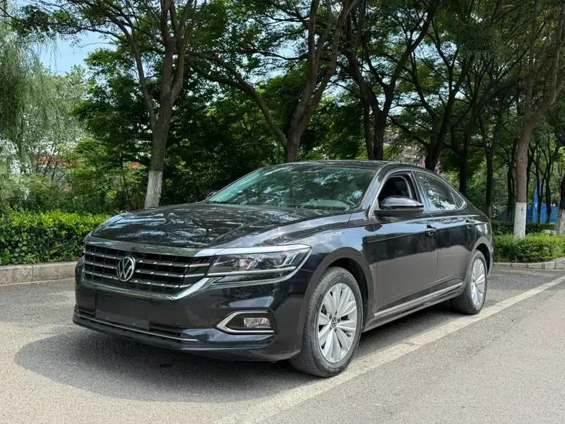 2020 Volkswagen Passat 330TSI Elite Edition (China VI Emission Standard) — миниатюра 1