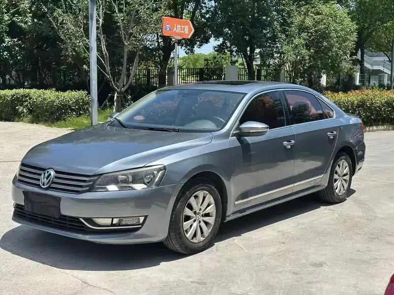 2011 Passat 1.8TSI DSG Premium Edition — миниатюра 1