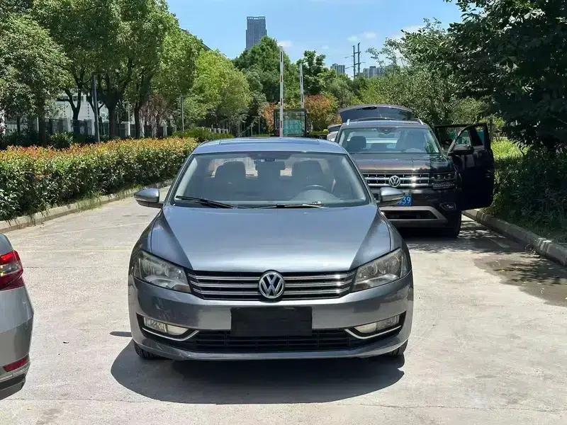 2011 Passat 1.8TSI DSG Premium Edition — миниатюра 2