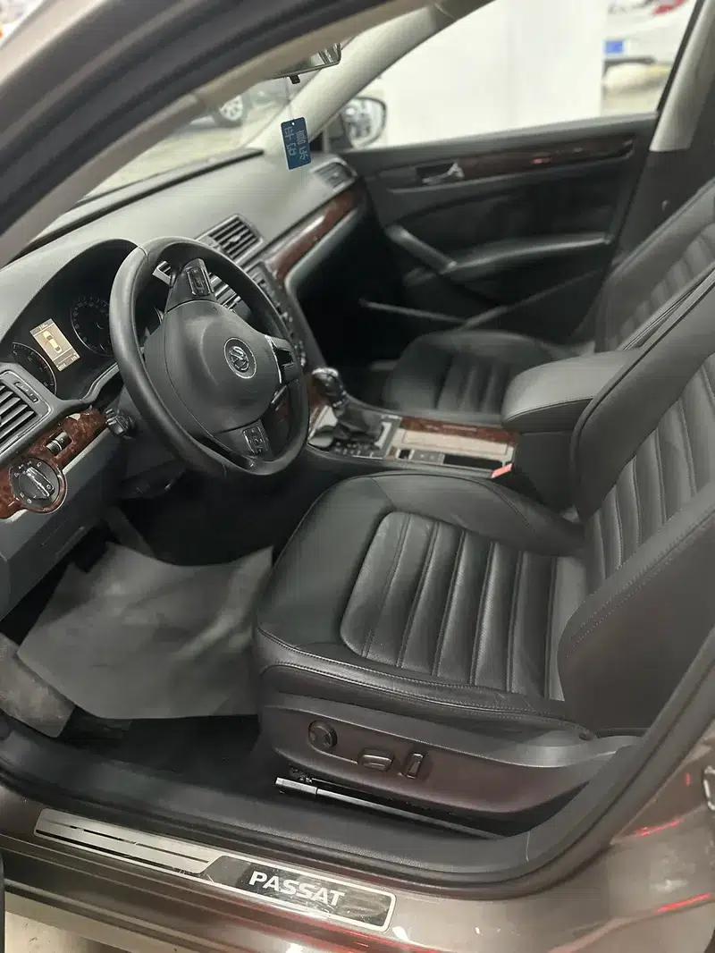 2011 Passat 1.8TSI DSG Premium Edition — миниатюра 5