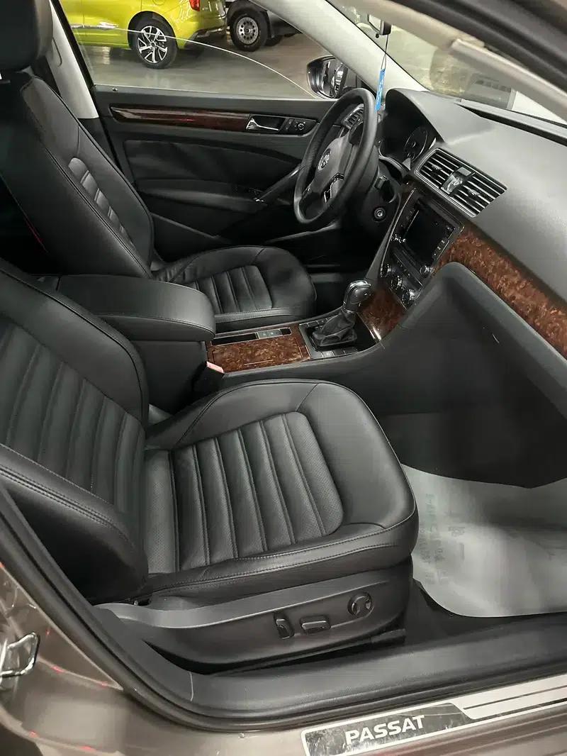 2011 Passat 1.8TSI DSG Premium Edition — миниатюра 6
