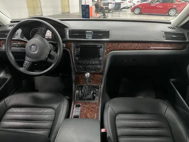 2011 Passat 1.8TSI DSG Premium Edition — миниатюра 7