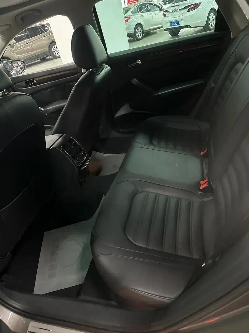 2011 Passat 1.8TSI DSG Premium Edition — миниатюра 8