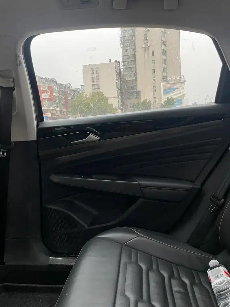 2019 Passat 330TSI Premium Edition (China VI Emission Standard) — миниатюра 7