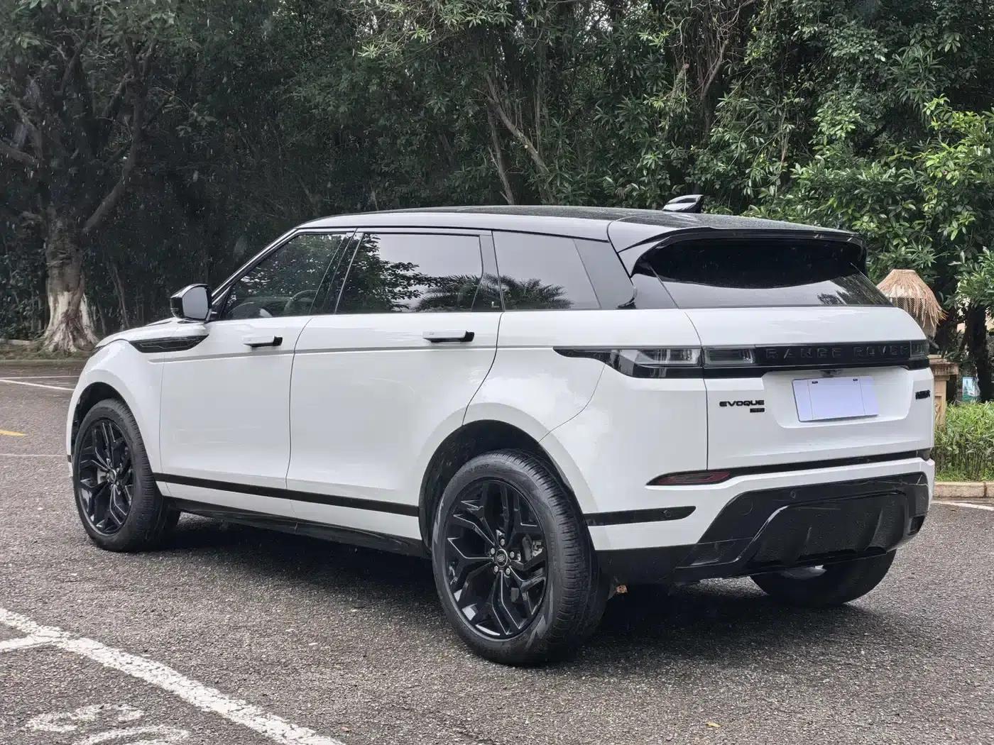 Range Rover Evoque 2023 Model, Evoque L 249PS Luxury Edition — миниатюра 9