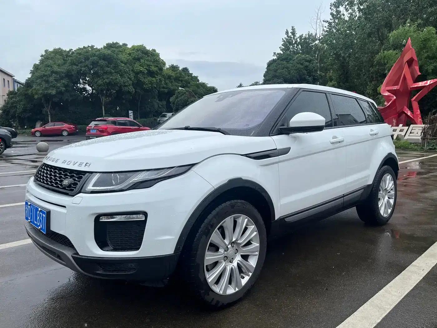Range Rover Evoque 2018 240PS SE Smart Edition — миниатюра 1