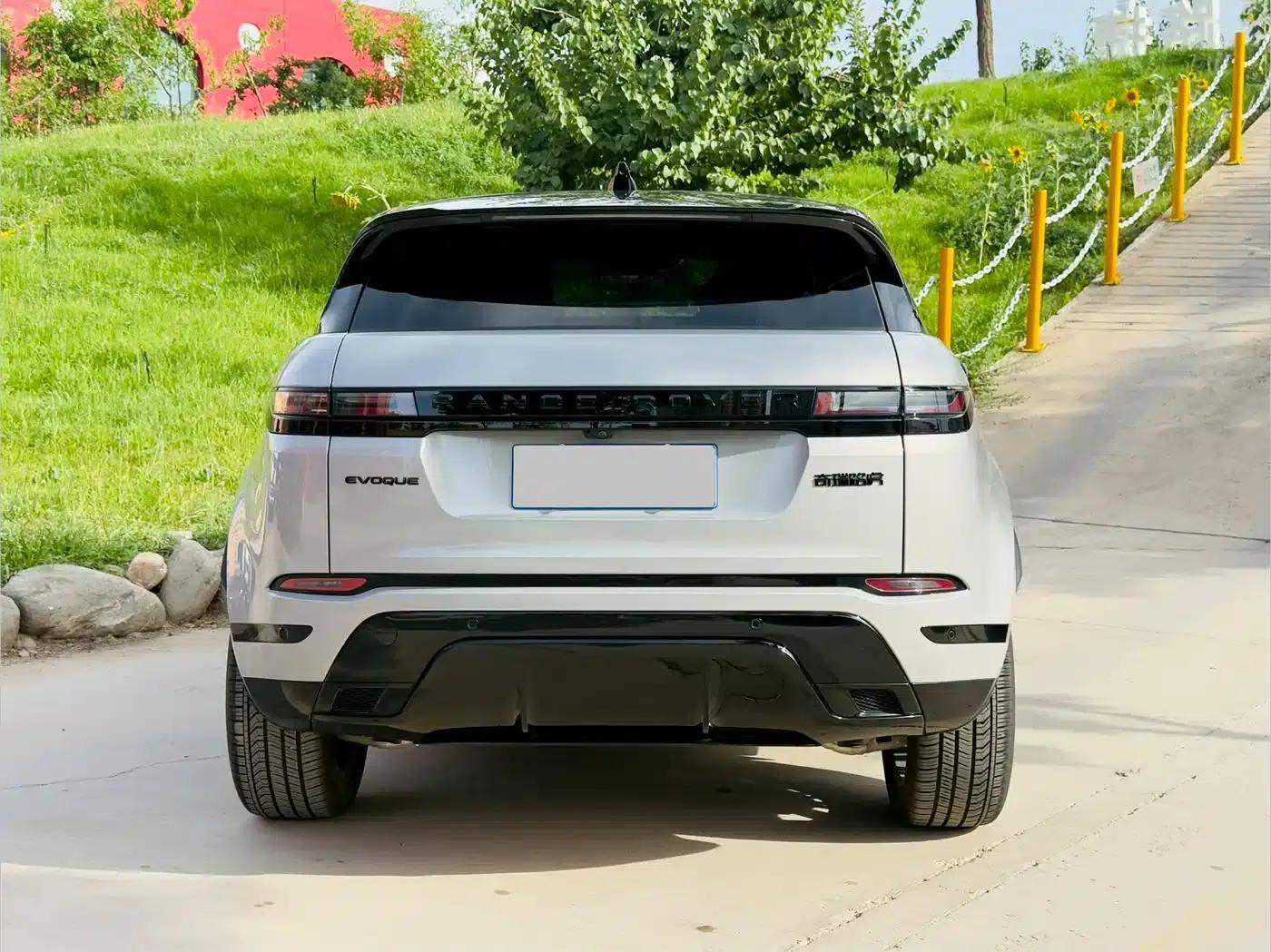 2024 Range Rover Evoque L SE Luxury Edition — миниатюра 4