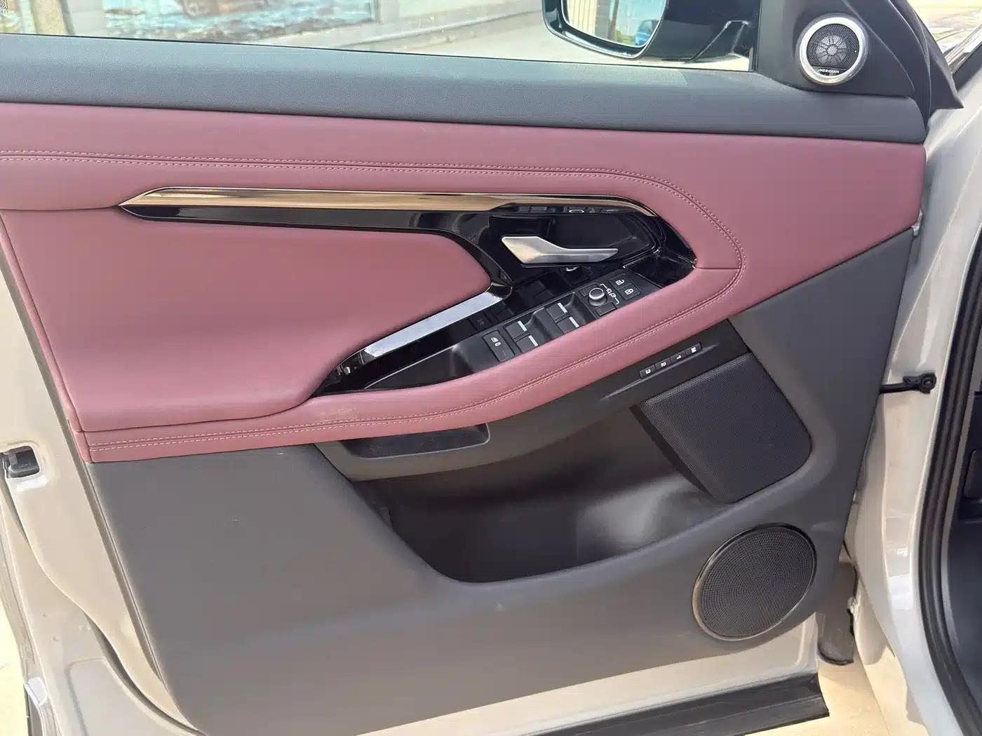 2024 Range Rover Evoque L SE Luxury Edition — миниатюра 7