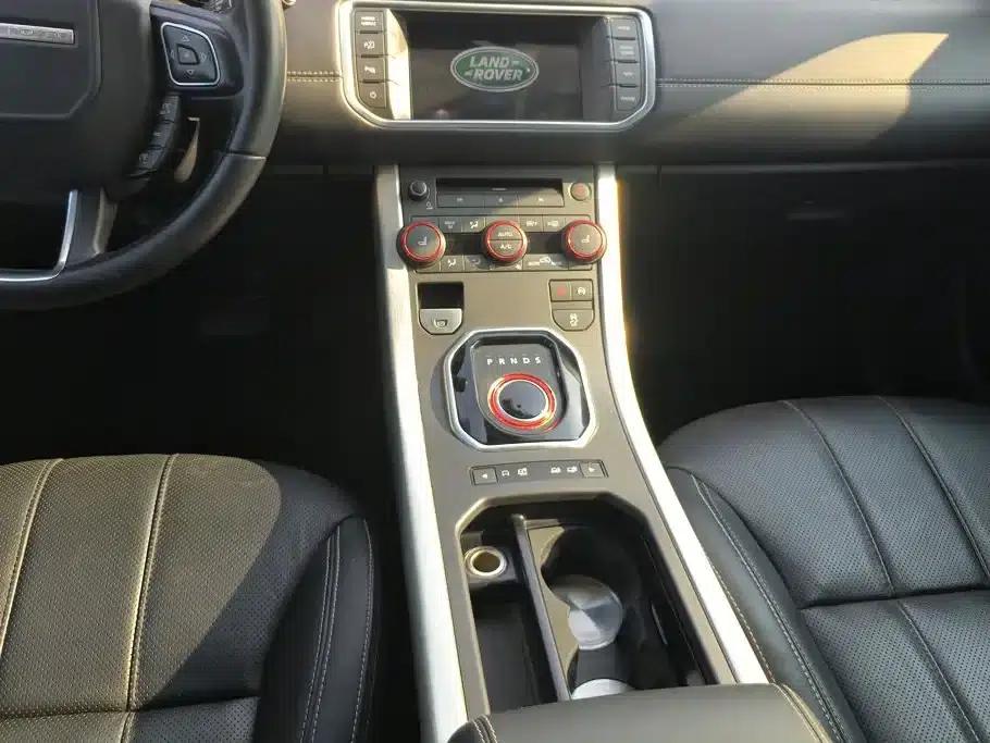Range Rover Evoque 2015 2.0T 5-Door Fashion Edition — миниатюра 16