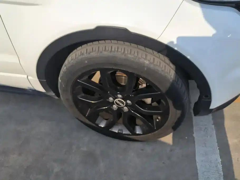 Range Rover Evoque 2015 2.0T 5-Door Fashion Edition — миниатюра 6