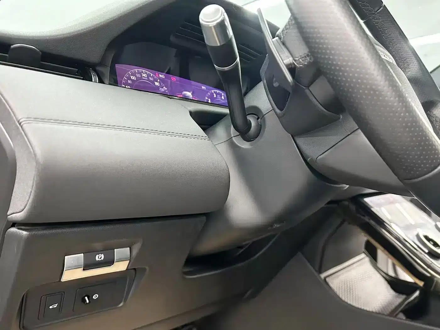 Range Rover Evoque 2020 249PS R-DYNAMIC SE Sport Tech Edition — миниатюра 10