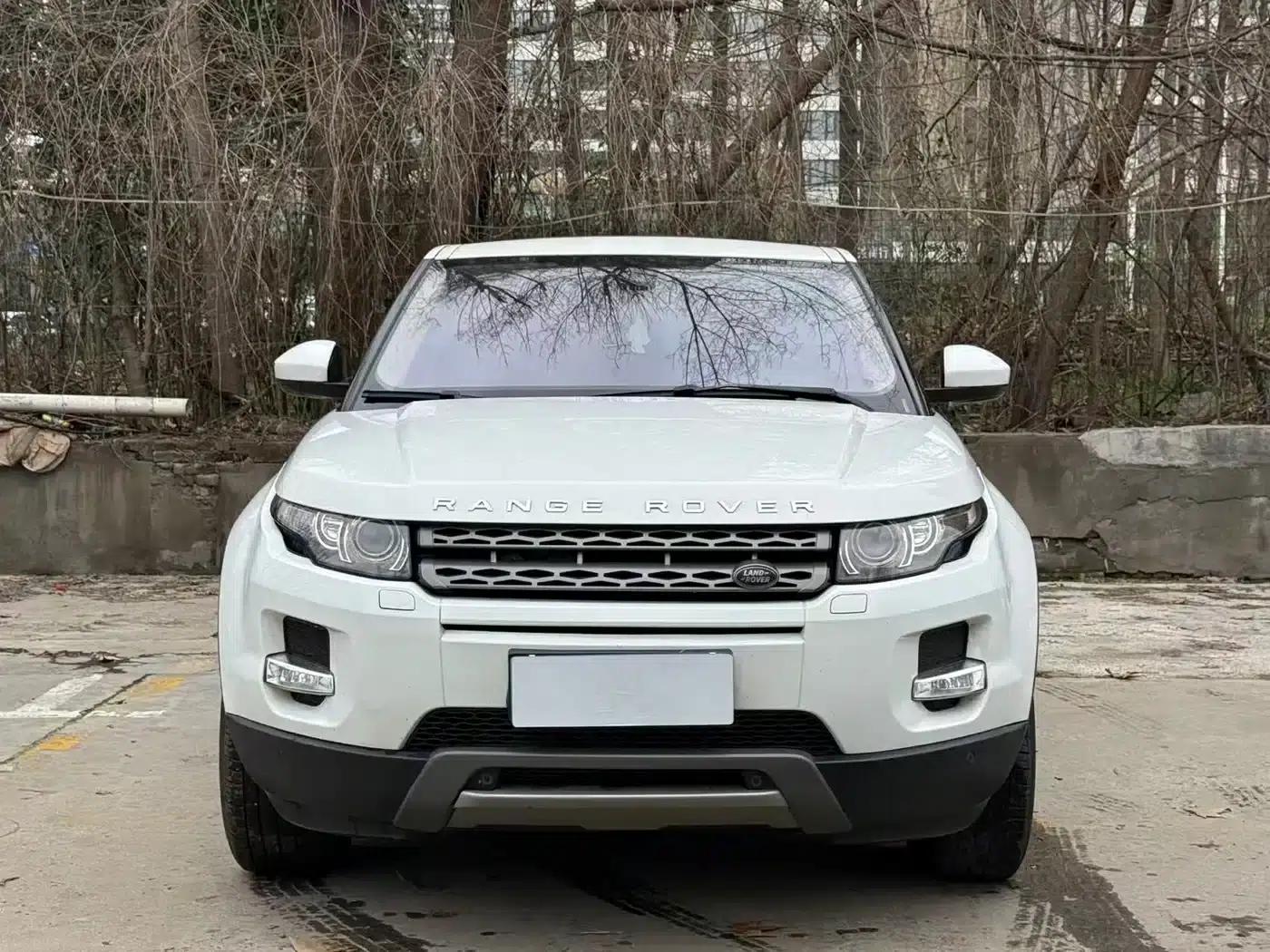 Range Rover Evoque 2015 2.0T 5-Door Fashion Edition — миниатюра 2