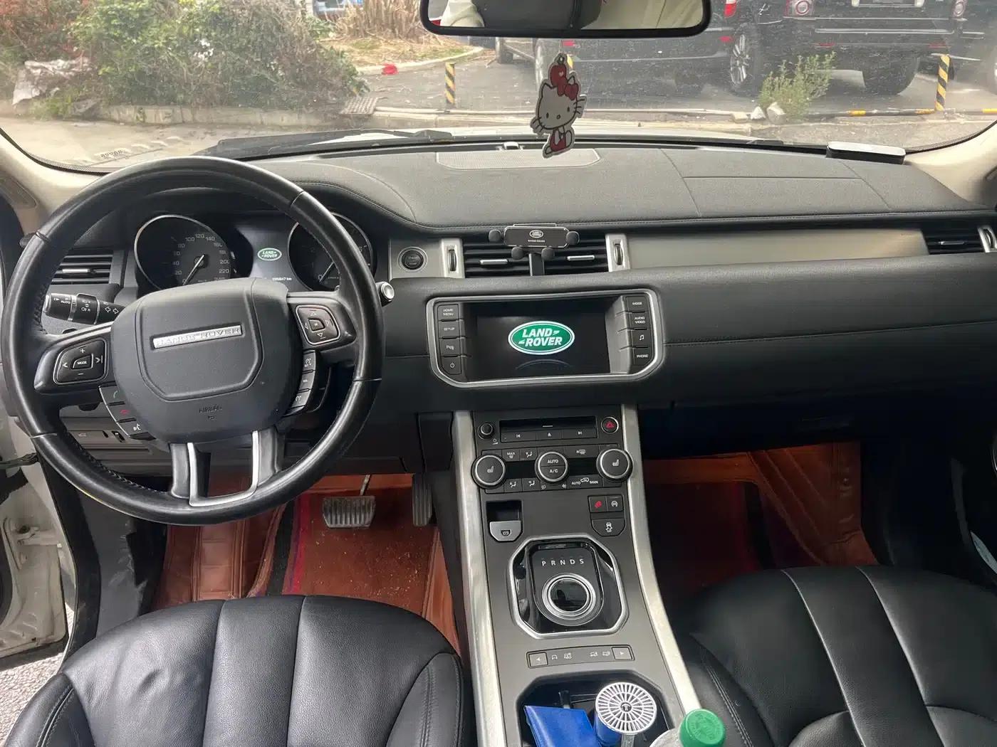 Range Rover Evoque 2015 2.0T 5-Door Fashion Edition — миниатюра 9
