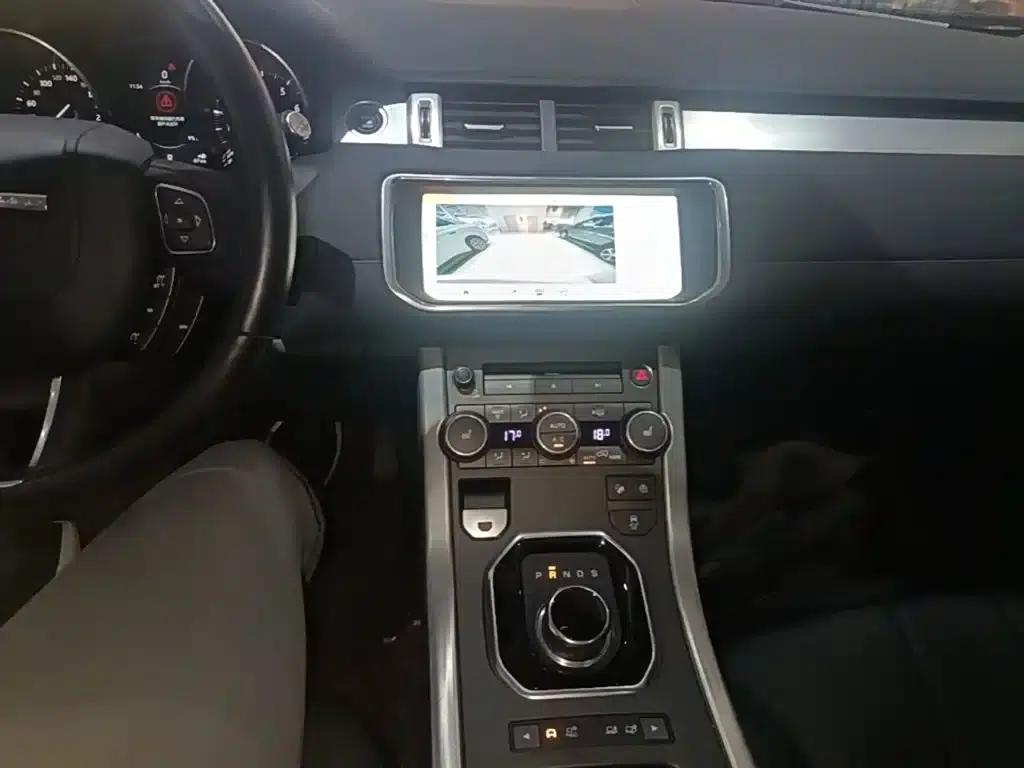 Range Rover Evoque 2018 240PS SE Smart Edition — миниатюра 13
