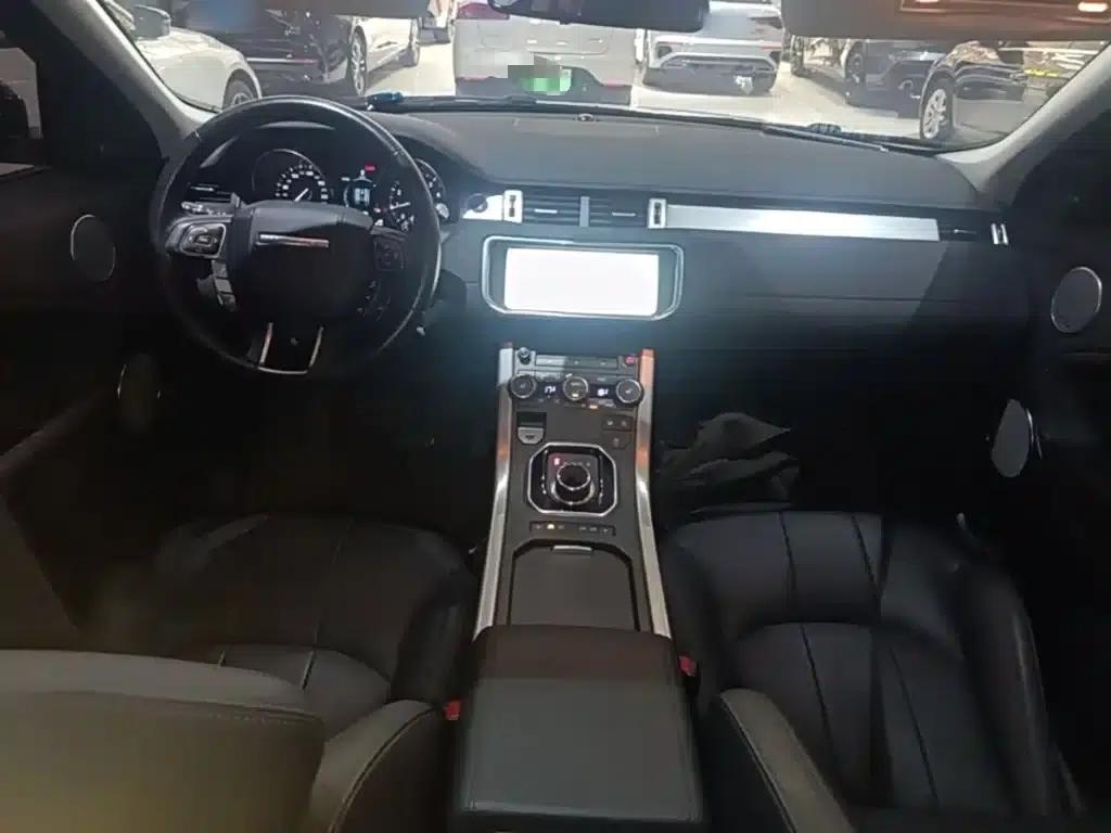 Range Rover Evoque 2018 240PS SE Smart Edition — миниатюра 10
