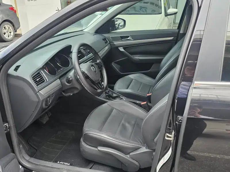 2015 Volkswagen Lavida 230TSI DSG Comfort Edition — миниатюра 13