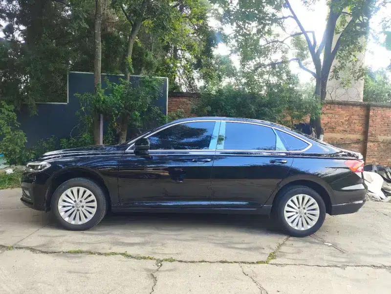 2019 Volkswagen Lavida 1.5L Automatic Comfort Edition (China VI Emission Standard) — миниатюра 3