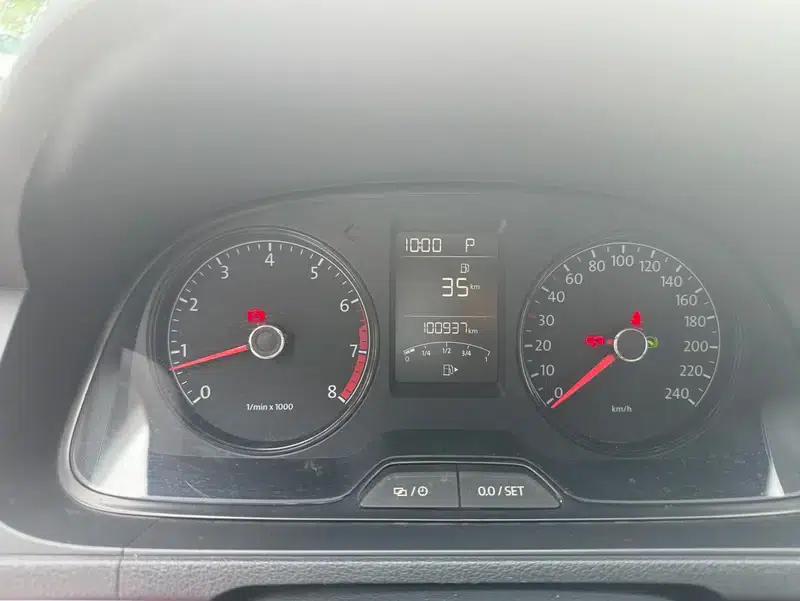 2013 Volkswagen Lavida Classic Facelift 1.6L Automatic Fashion Edition — миниатюра 10