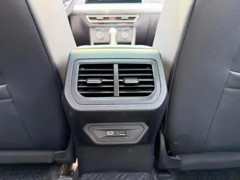 2023 Volkswagen Lavida 280TSI DSG Full Comfort Edition — миниатюра 8