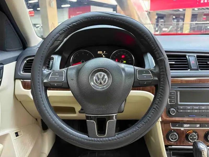 2013 Volkswagen Lavida 1.4TSI DSG Luxury Edition — миниатюра 28