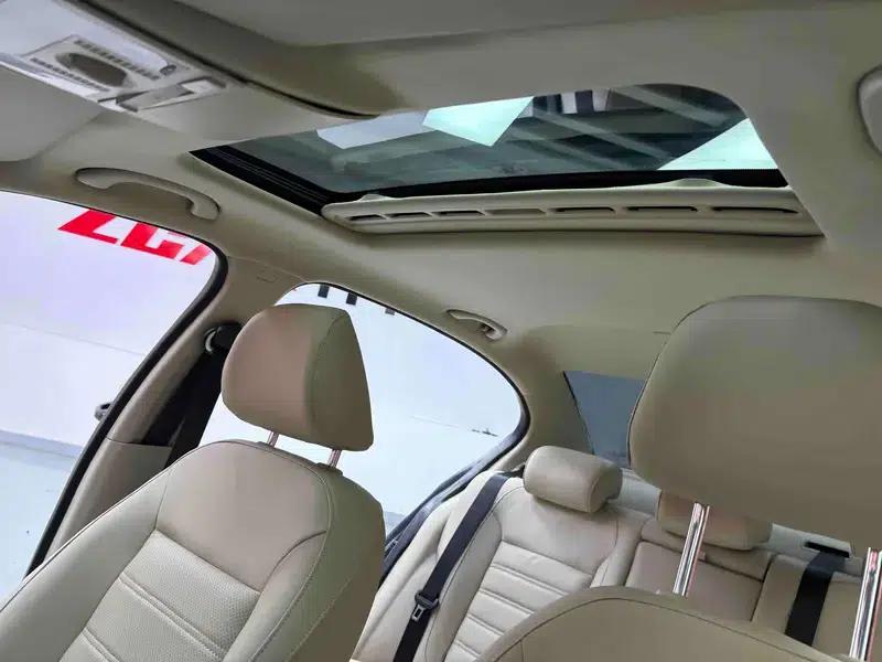 2013 Volkswagen Lavida 1.4TSI DSG Luxury Edition — миниатюра 33