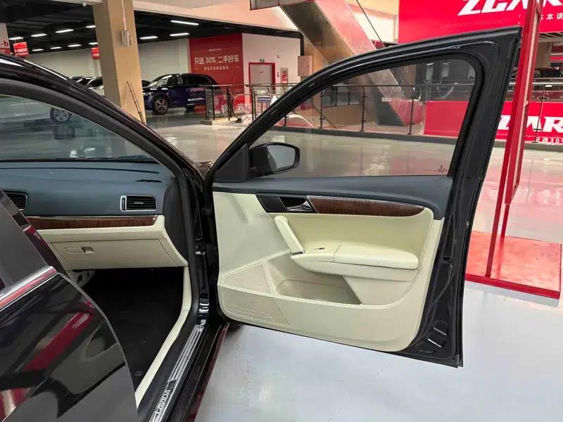 2013 Volkswagen Lavida 1.4TSI DSG Luxury Edition — миниатюра 39