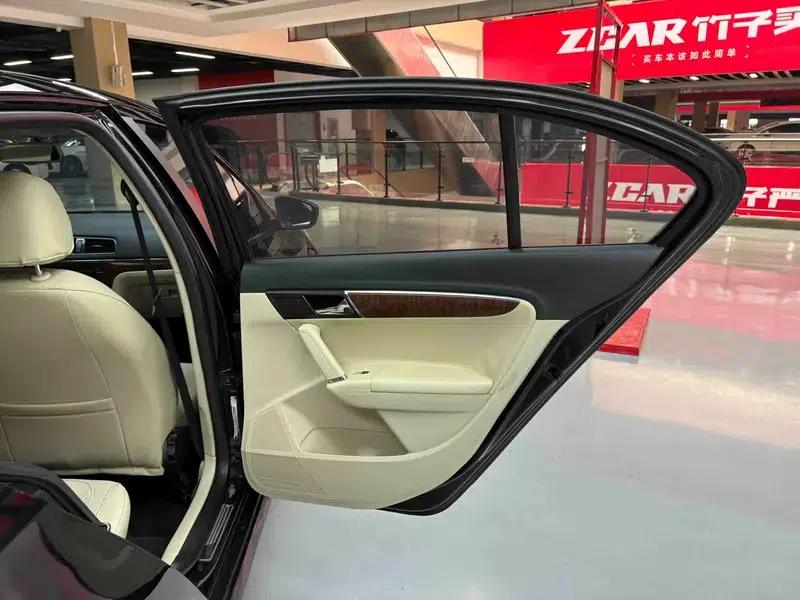 2013 Volkswagen Lavida 1.4TSI DSG Luxury Edition — миниатюра 40