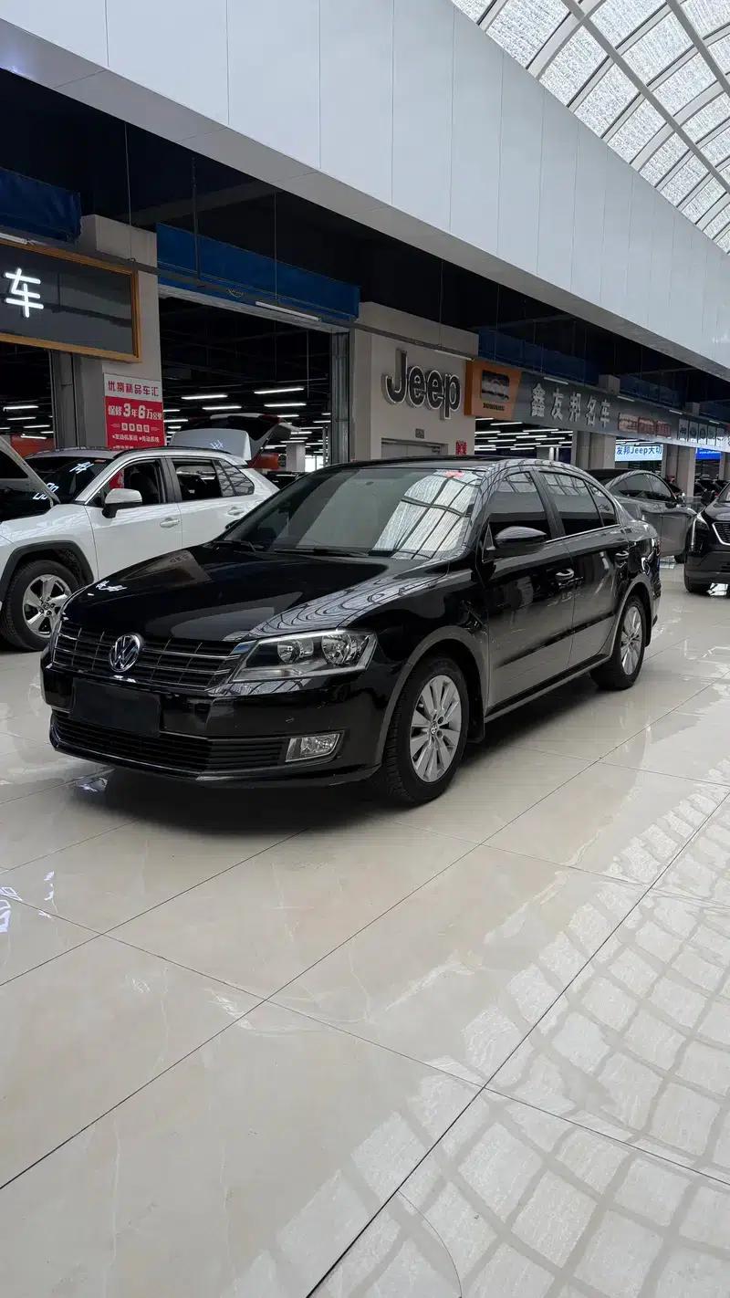 2013 Volkswagen Lavida 1.6L Automatic Comfort Edition — миниатюра 1