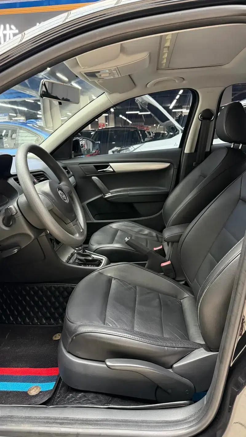 2013 Volkswagen Lavida 1.6L Automatic Comfort Edition — миниатюра 7