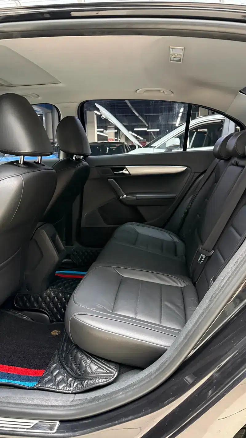 2013 Volkswagen Lavida 1.6L Automatic Comfort Edition — миниатюра 8