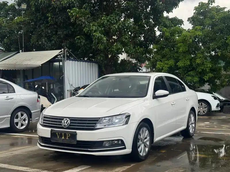 2015 Volkswagen Lavida 230TSI DSG Comfort Edition — миниатюра 1