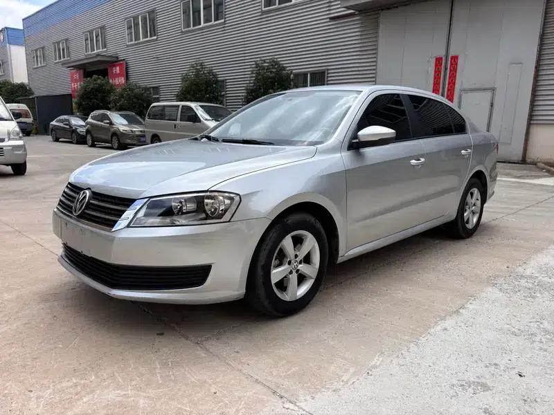 2013 Volkswagen Lavida 1.6L Automatic Fashion Edition — миниатюра 1