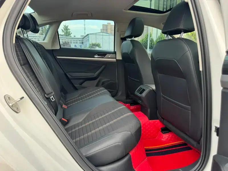 2021 Volkswagen Lavida 1.5L Automatic Vision Edition — миниатюра 14