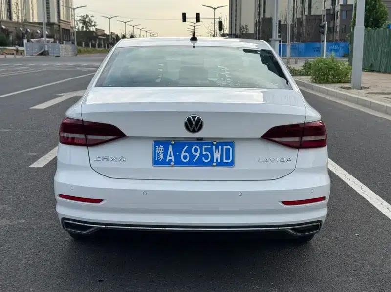 2021 Volkswagen Lavida 1.5L Automatic Vision Edition — миниатюра 6