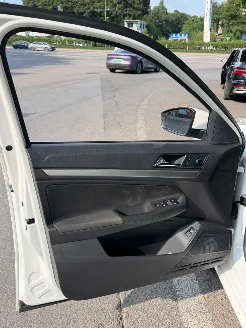 2019 Volkswagen Lavida, Qihang 1.5L Automatic Fashion Edition (National VI Emission Standard) — миниатюра 16