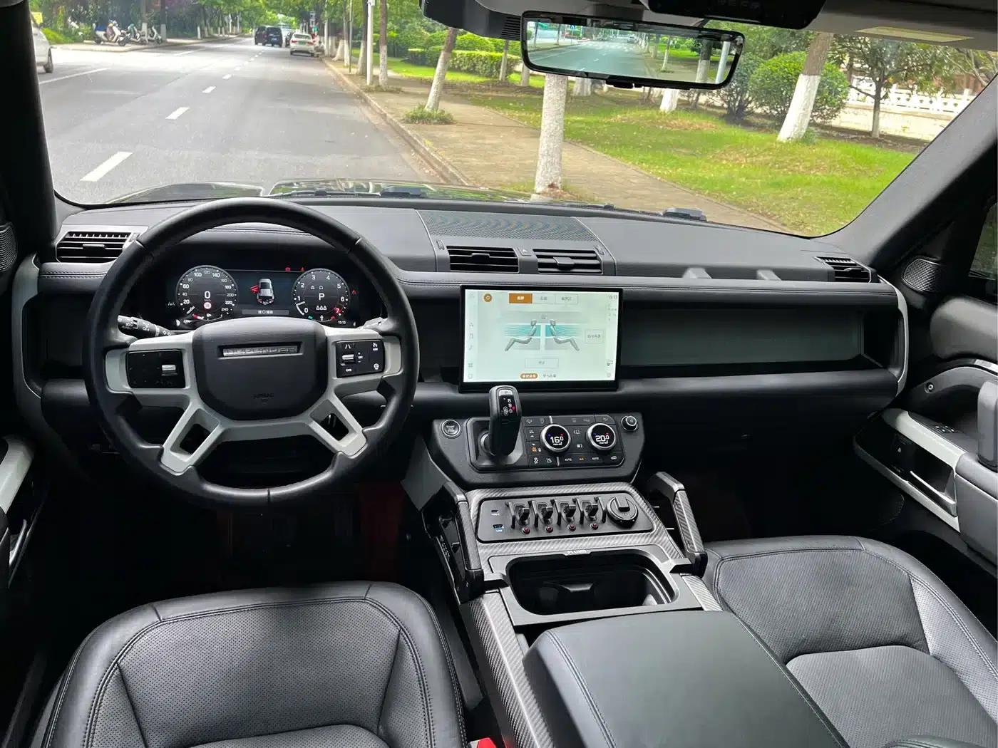 2024 Land Rover Defender 110 3.0T P400 XS — миниатюра 13