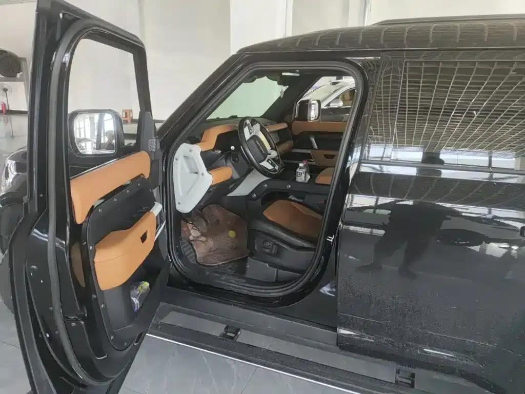 2023 Land Rover Defender Facelift 110 3.0T P400 X-DYNAMIC HSE — миниатюра 4
