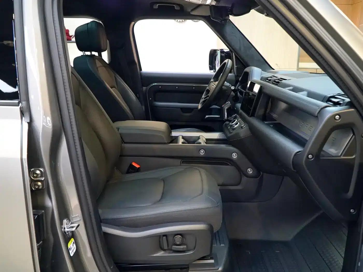 2025 Land Rover Defender 110 3.0T P400 X — миниатюра 11