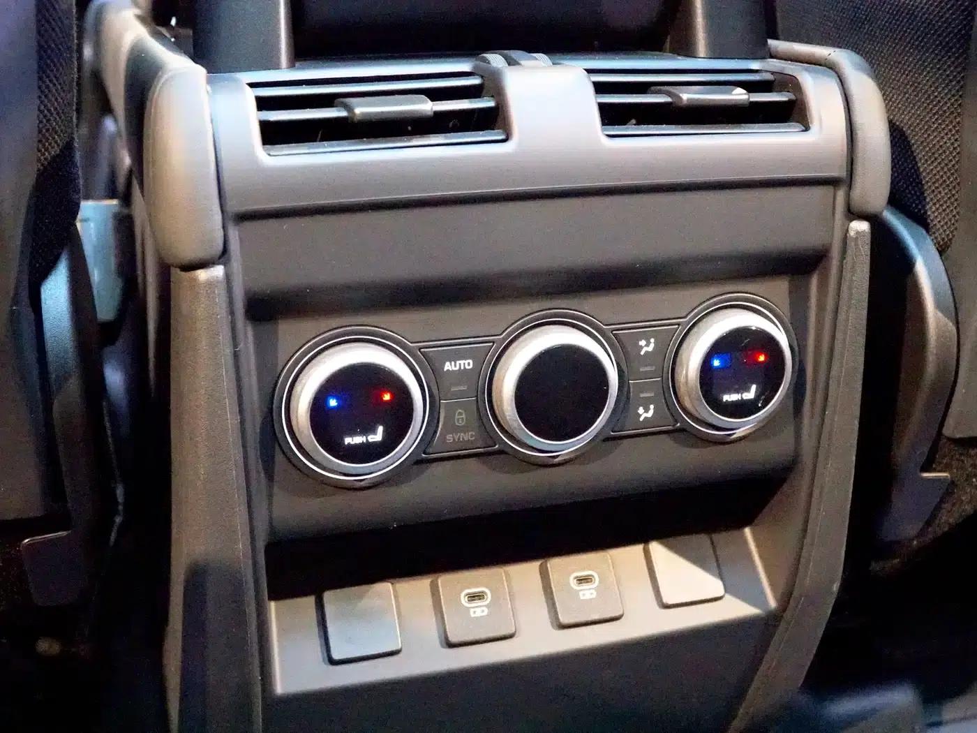 2025 Land Rover Defender 110 3.0T P400 X — миниатюра 15