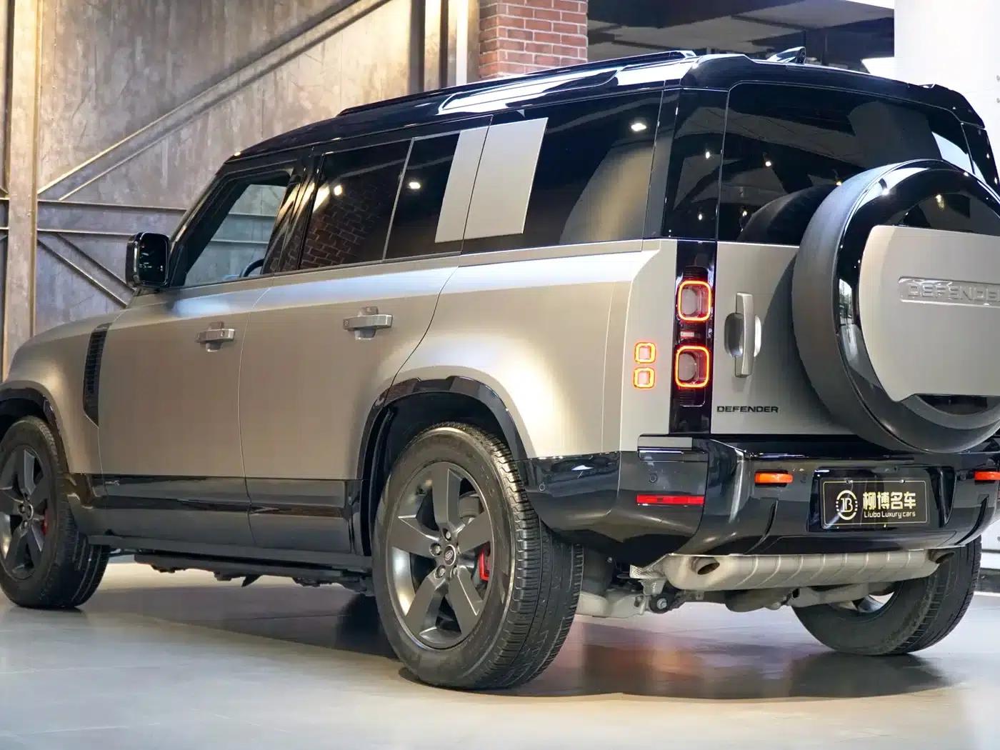 2025 Land Rover Defender 110 3.0T P400 X — миниатюра 4